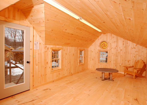 12x20 Xylia - Custom Four Season Cabin Interior