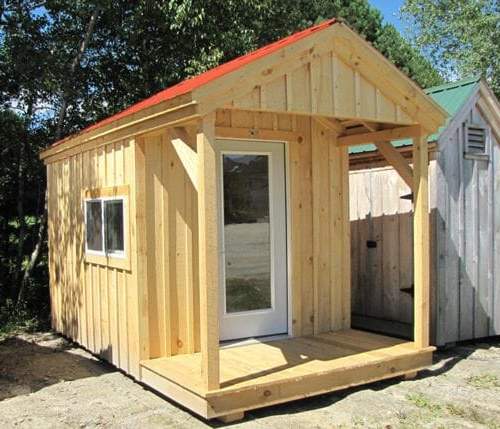 8x14 Nook with red metal roof and four season insulation